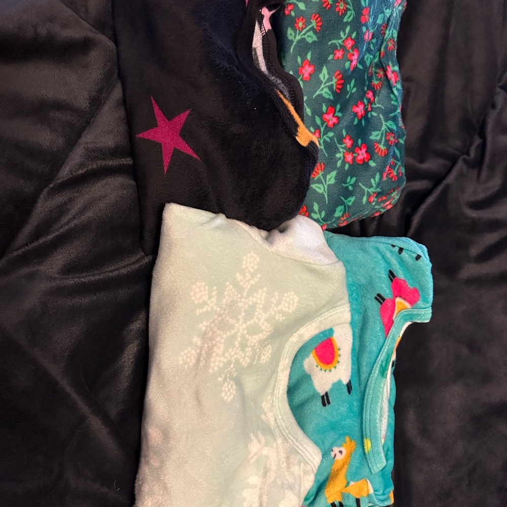 Kids Pajamas Set - Black, Green, and Teal - Bin 14